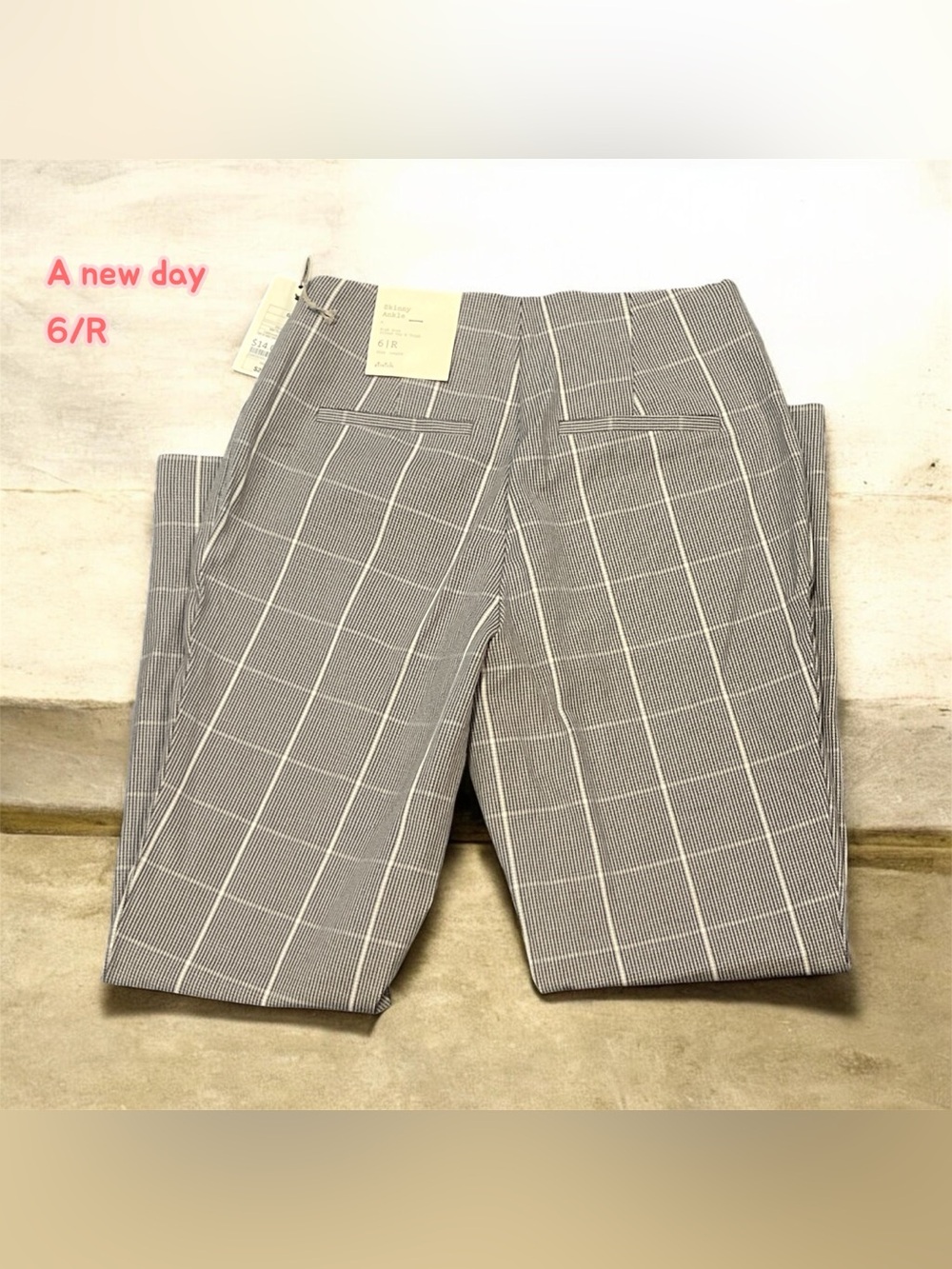 A New Day Women's Skinny Windowpane Plaid Jeans - Gray size 6/R